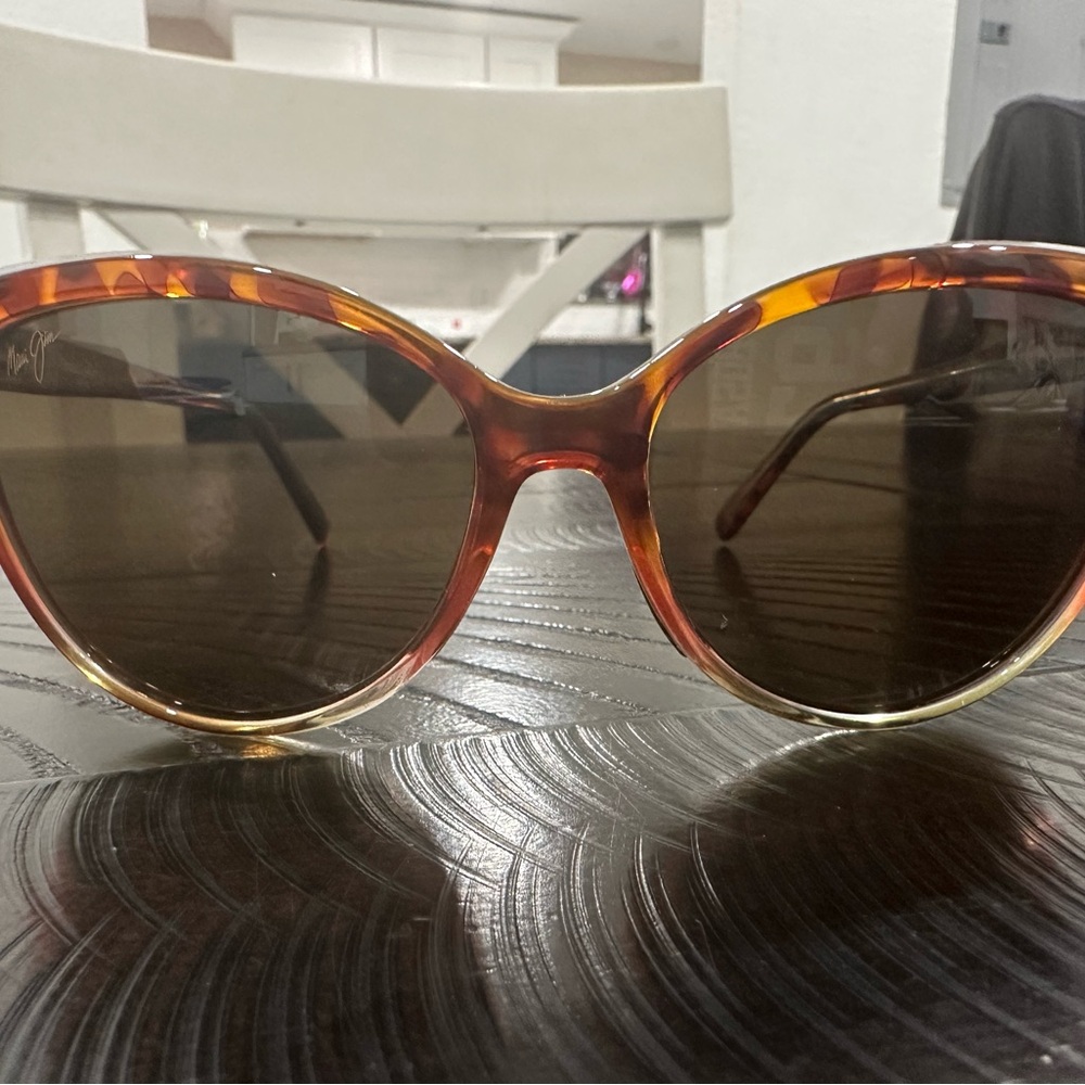 Maui Jim Brown Sunglasses Classic Design